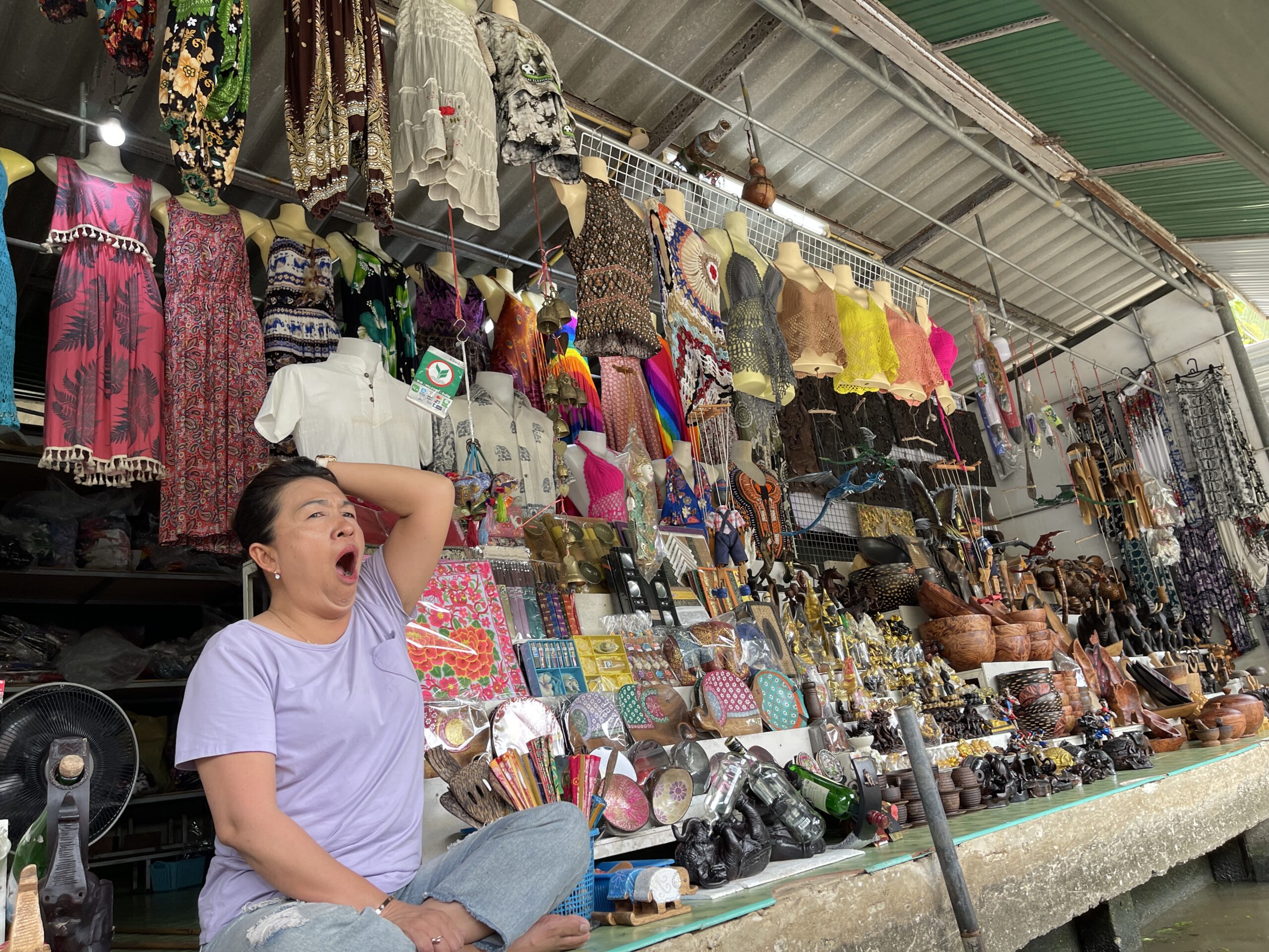 泰國包車一日遊︱美功鐵路市集、丹嫩莎朵水上市場、呑武里海鮮市場︱Trip Thai Goal